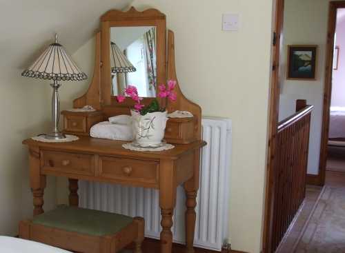 dressing table